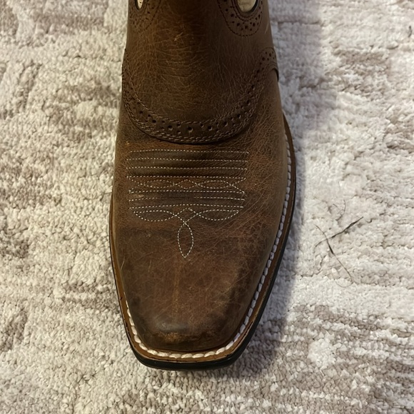 Ariat Western Boots - Picture 4 of 8